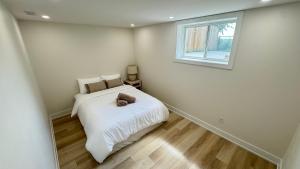 Afbeelding uit fotogalerij van Beautiful Luxury Cozy Home in Niagara Falls