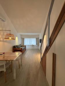 Et tv og/eller underholdning på Departamento en el centro de Valeria del Mar