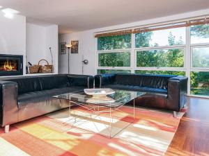 Χώρος καθιστικού στο 10 person holiday home in Ebeltoft-By Traum
