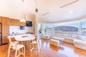 TV a/nebo společenská místnost v ubytování Noёl HAKONE GENSEN