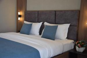 Afbeelding uit fotogalerij van Sara Hotel Bishkek in Bisjkek