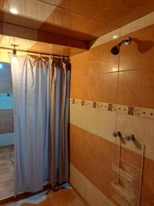 Un baño de Functional and nice house