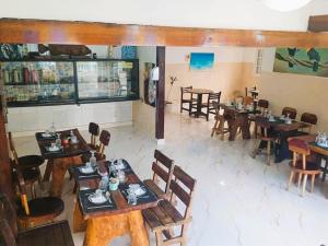 Εστιατόριο ή άλλο μέρος για φαγητό στο Pousada Ibiza - Lázaro Ubatuba