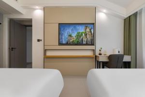 TV/trung tâm giải trí tại Zhangjiajie Longing Mountain B&B