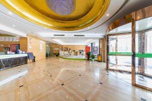 Vstupní hala nebo recepce v ubytování GreenTree Alliance Hotel Yancheng Engineering College Dayangwan Scenic Area