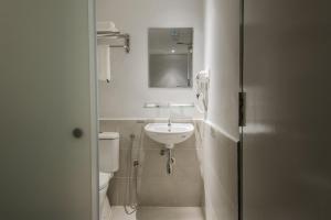 Imagen de la galería de Swing & Pillows - Kentomen Hotel, Bamboo Hills, en Kuala Lumpur