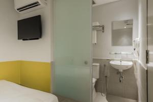 Foto dalla galleria di Swing & Pillows - Kentomen Hotel, Bamboo Hills a Kuala Lumpur Altre 35 foto