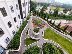Taman di luar The Horizon Ipoh 3BR L16 by Grab A Stay