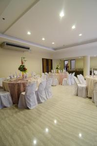 Gallery image of Madison Hotel PHL in Iloilo City