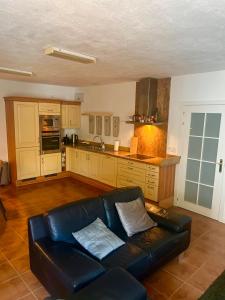 Køkken eller tekøkken på Huis met zwembad