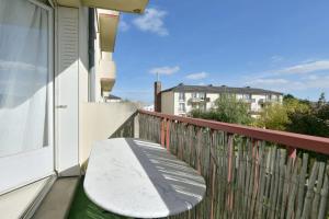 Μπαλκόνι ή βεράντα στο L'Alençonnais - 900m Centre - 450m Gare