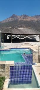 Bazén v ubytování Leeto Leatile Lodge nebo v jeho okolí