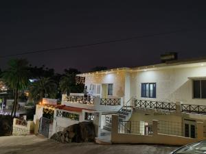 Afbeelding uit fotogalerij van Hotel Atithi Mount Abu in Mount Ābu