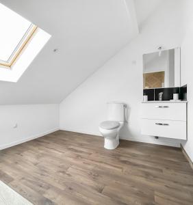 Koupelna v ubytování Fibre Ultra-Rapide, Lit Queen Size, Cosy & Calme + 13 fotografií