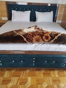 Gallery image of Jigmet in Deskit