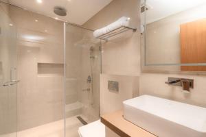 Koupelna v ubytování OCEAN PEARL + 44 fotografií