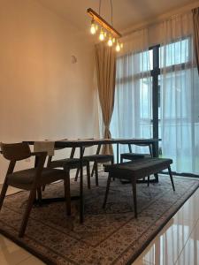 Prostor za sedenje u objektu Taman Vista Kirana Tranquil Hideaway!