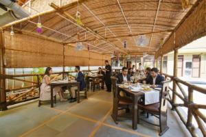 Εστιατόριο ή άλλο μέρος για φαγητό στο FabHotel Kris Resort - Nr Calangute Beach
