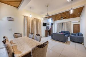 Fotografie z fotogalerie ubytování 2 Bhk l Kasauli l Kasauli Home l Serviced Apartments I By Western Heights v destinaci Kasauli + 49 fotografií