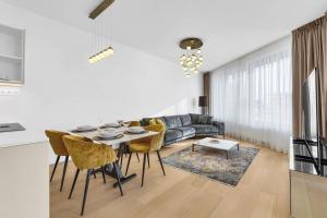 Posezení v ubytování Skypark's Luxury Suite I with Prime View + 31 fotografií