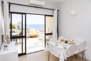 Nespecifikovaný výhled na moře nebo výhled na moře při pohledu z apartmánu