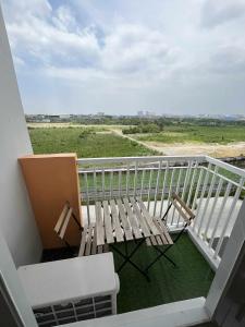 Balkón nebo terasa v ubytování 2 bedroom modern unit