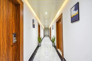 Foto Hyderabadis asuva majutusasutuse FabHotel SRS Grand - Nr Mahindra University, Gandi Maisamma galeriist