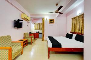 TV/trung tâm giải trí tại Collection O Terra Hotel Mogappair