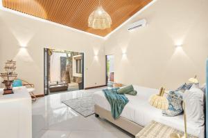 Ένα ή περισσότερα κρεβάτια σε δωμάτιο στο Villa Florence - Luxury 4 x Ensuite BDR Villa - Private Pool - Grand Bay +46 φωτογραφίες