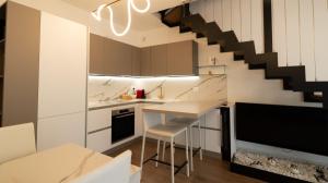 Da Matteo e Lorenza - tra stazione e centro廚房或簡易廚房