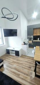 Η κουζίνα ή μικρή κουζίνα στο LuxApartman