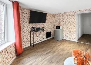 Kuchyň nebo kuchyňský kout v ubytování Balnéo Privée Wifi Fibre Chic & Détente Romantique