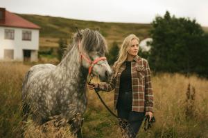Galeriebild der Unterkunft Aurora Farm Hotel in Laugar