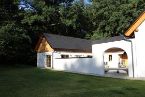 Fotografie z fotogalerie ubytování Penzion Fořtovna v destinaci Častrov