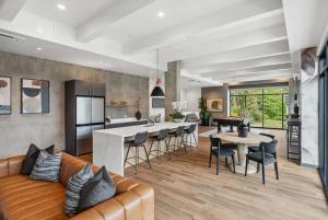 Kuchyň nebo kuchyňský kout v ubytování Blueground Willow - Rose Hill rooftop nr Park SEA-941