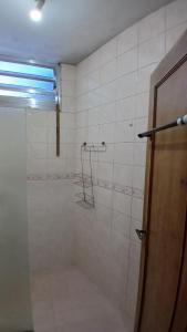 Bilik mandi di Recanto Green +37 gambar