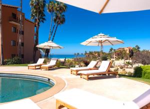 Bazén v ubytování Beachside Serenity Coral 101 Casa del Mar nebo v jeho okolí