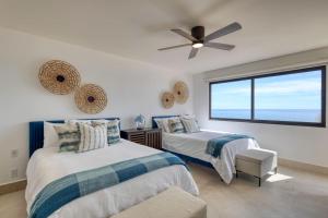 Ένα ή περισσότερα κρεβάτια σε δωμάτιο στο Luxury Unique Oceanfront Penthouse +73 φωτογραφίες