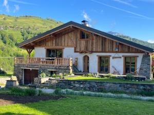 Nespecifikovaný výhled na hory nebo výhled na hory při pohledu z bed and breakfast