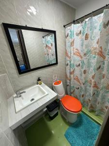 Ένα μπάνιο στο Hostal San Andres Vive +12 φωτογραφίες