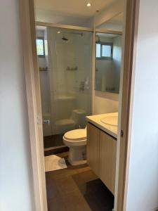 Ένα μπάνιο στο Apartamento sabaneta