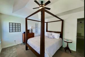 Postel nebo postele na pokoji v ubytování The Dolphin House