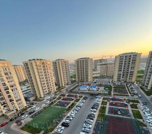 Nespecifikovaný výhled na destinaci Tridtsatʼ Let Kazakhstana nebo výhled na město při pohledu z apartmánu