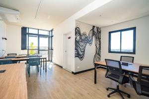 Konferenční prostory v ubytování Studio Completo em condomínio com piscina -IBI1204 + 99 fotografií