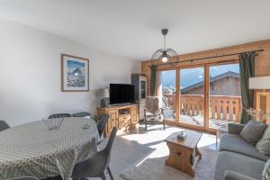 TV a/nebo společenská místnost v ubytování L'Oralya - 6 personnes - Samoens
