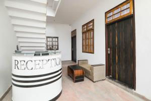 The lobby or reception area at SPOT ON 76421 Kuldeep Inn