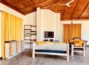 TV/trung tâm giải trí tại Noorè Diani