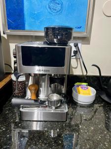 Køkken eller tekøkken på Luxury Waterfront Condo Hilton Hotel Amenities Beach Pool Jacuzzi Jetskis Gym + 216 billeder