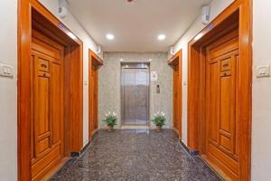 Φωτογραφία από το άλμπουμ του Hotel O J2 Service Apartment στην Τσενάι