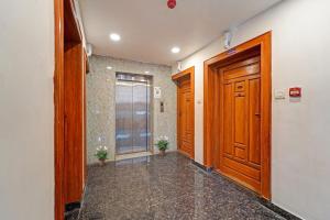 Φωτογραφία από το άλμπουμ του Hotel O J2 Service Apartment στην Τσενάι
